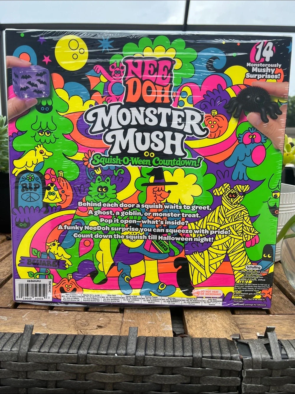 **AUTHENTIC** NeeDoh Monster Mush Squish-O-Ween Countdown - Multi-Color